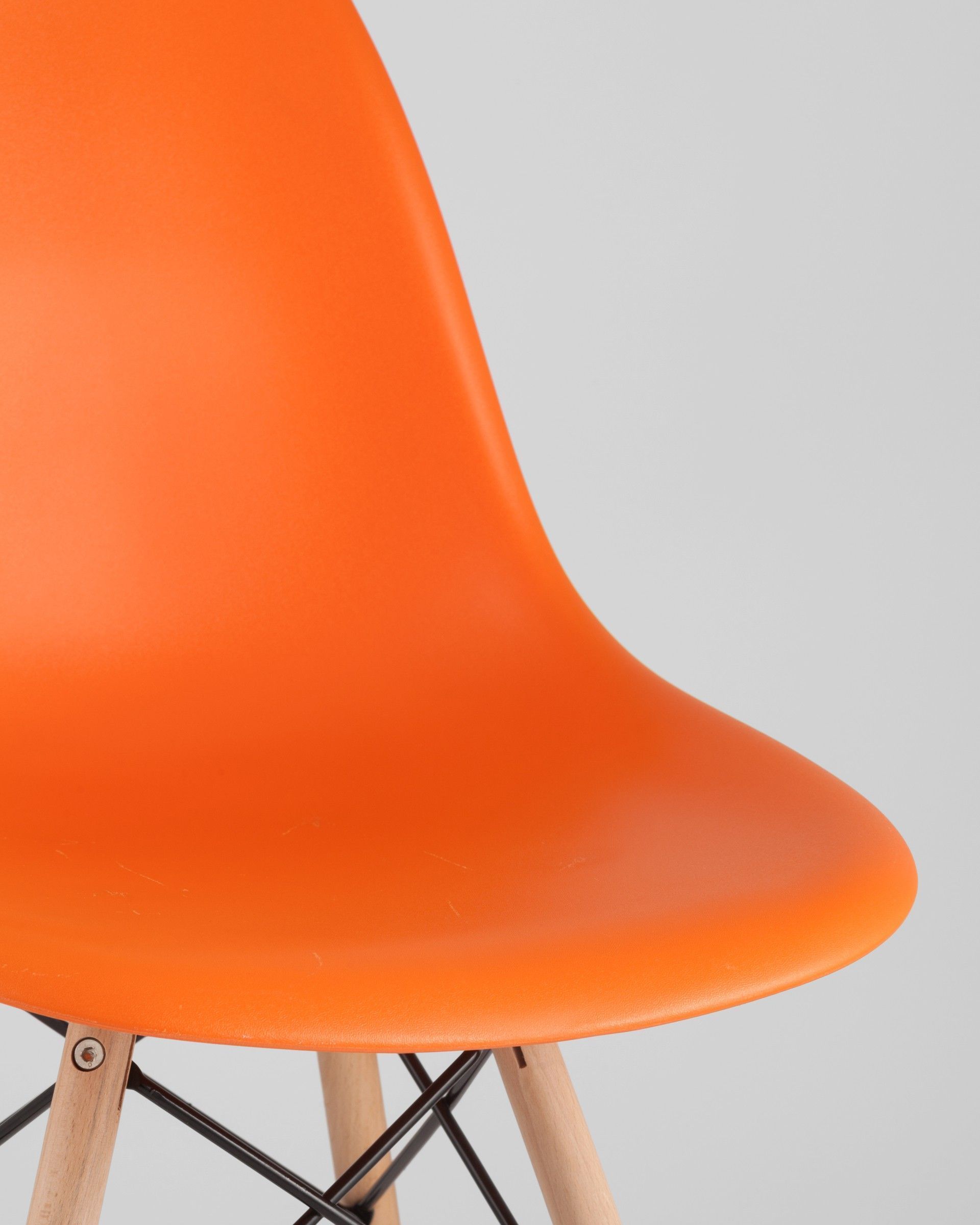 Стул Eames DSW оранжевый