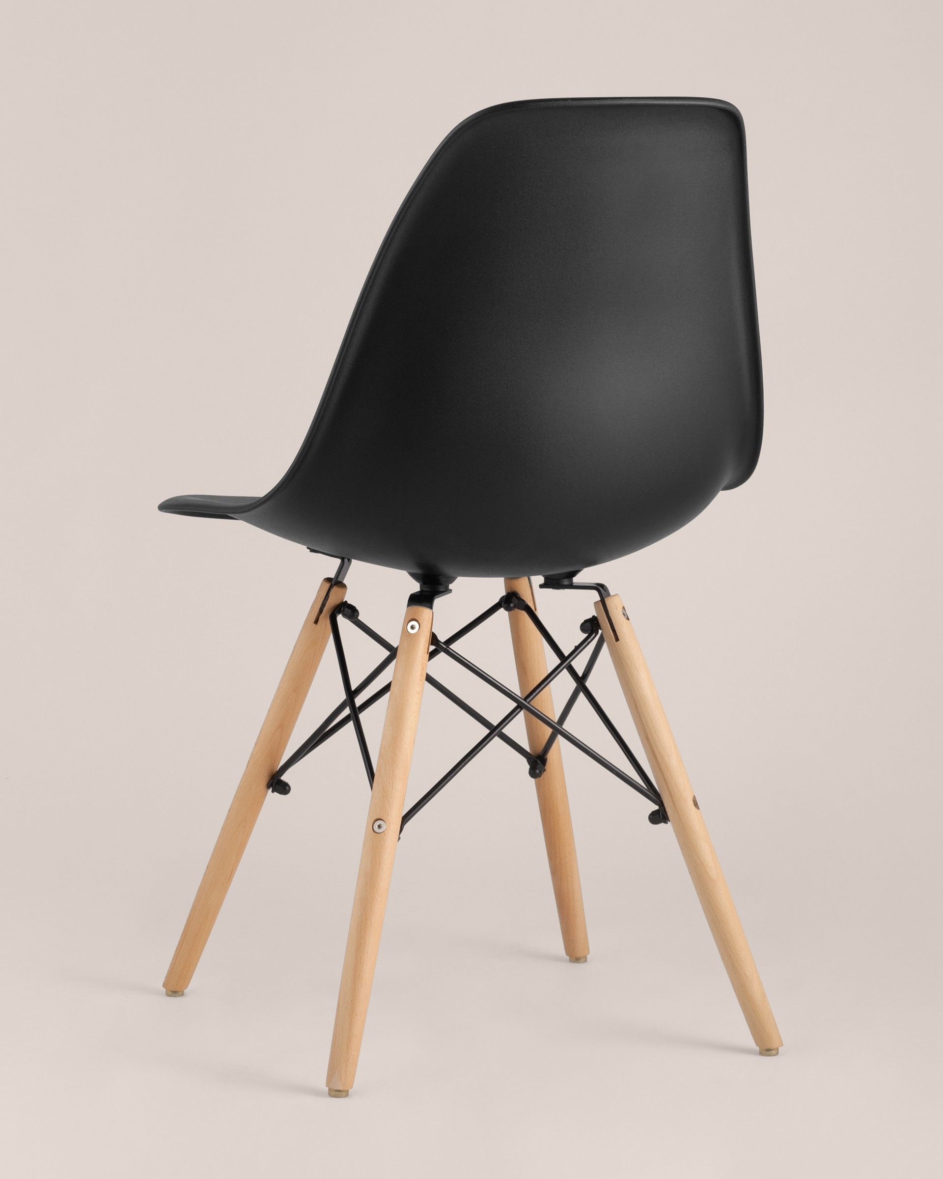 Стул Eames DSW черный