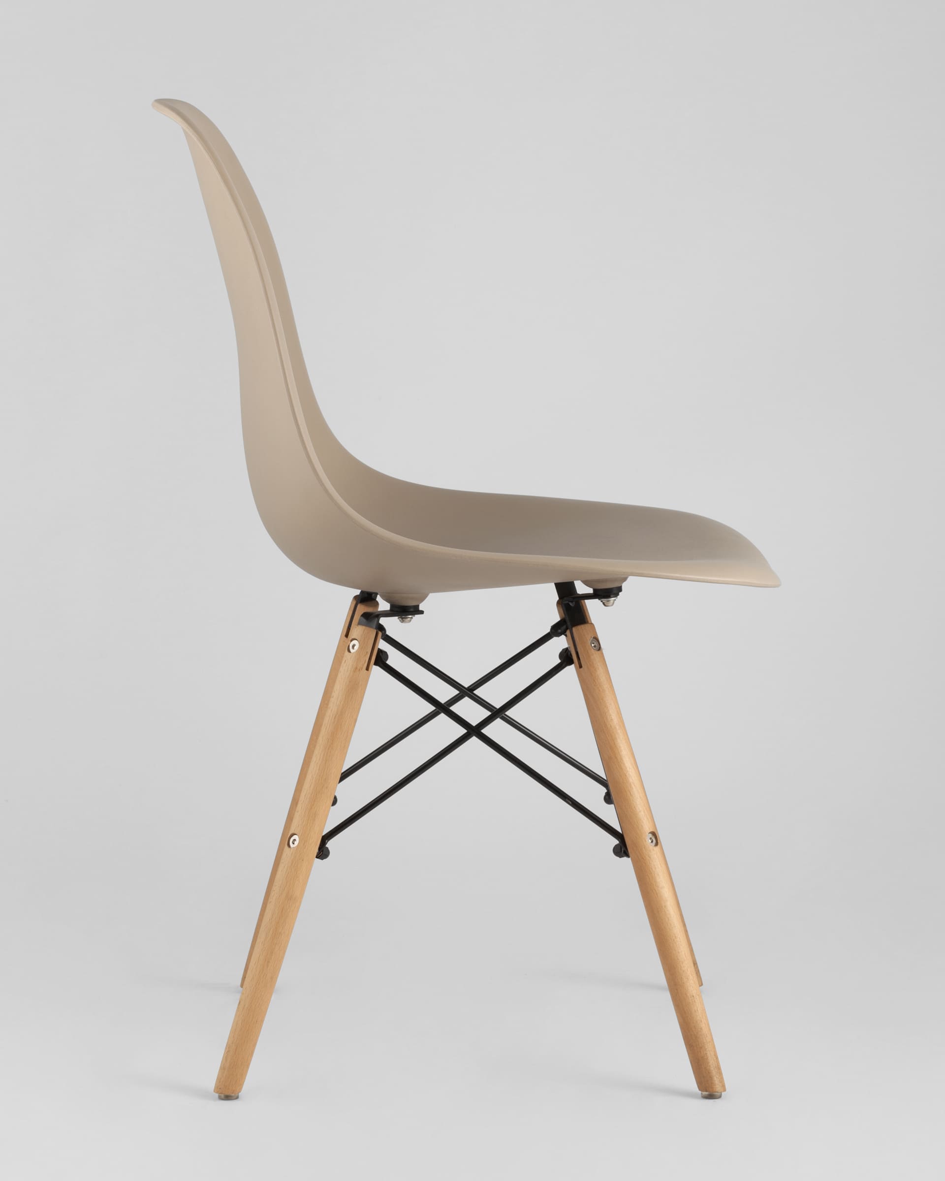 Комплект стульев Eames DSW бежево-серый x4 шт