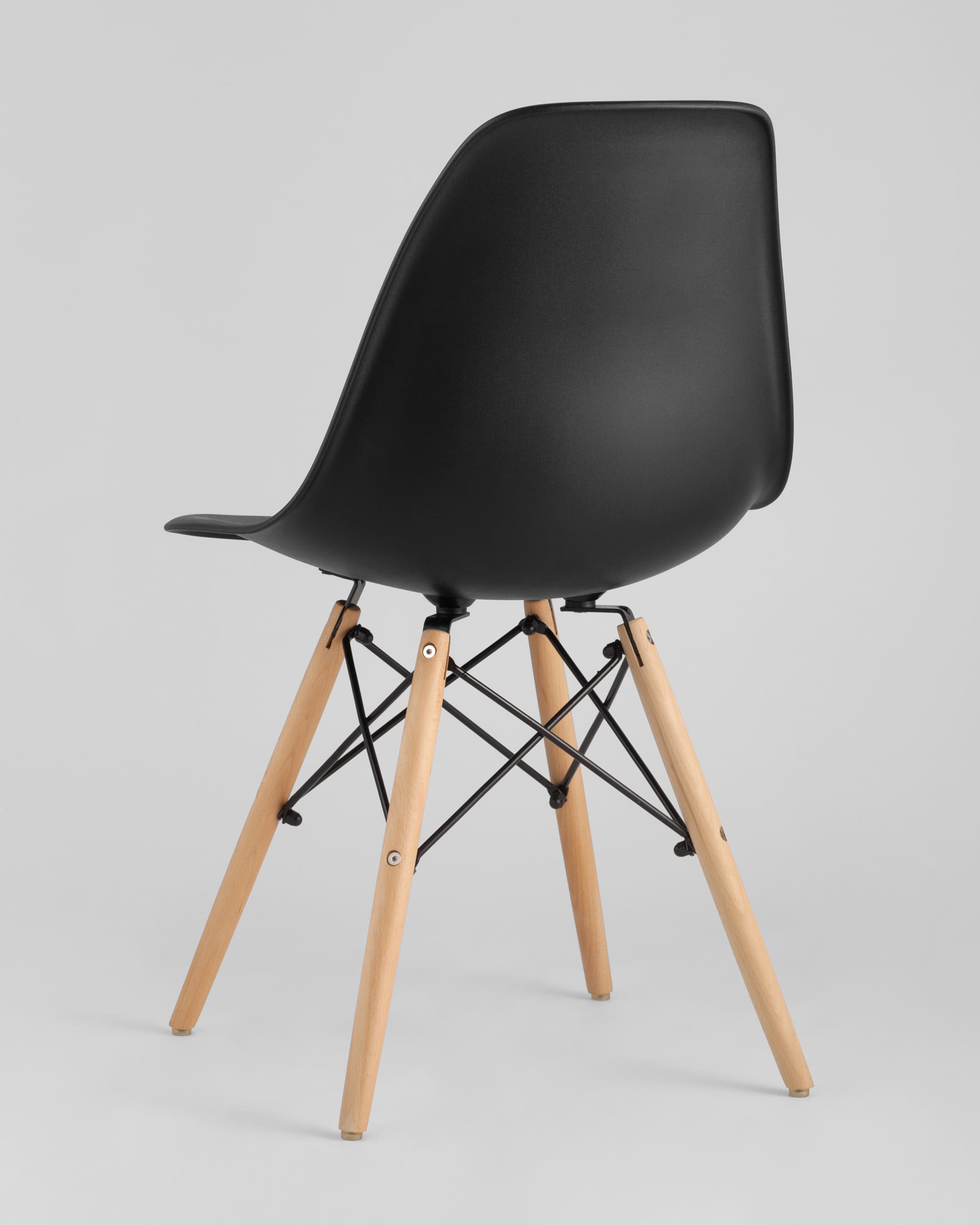 Комплект стульев Eames DSW черный x4 шт